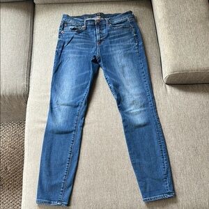 Gap Midrise True Skinny Jean size 29